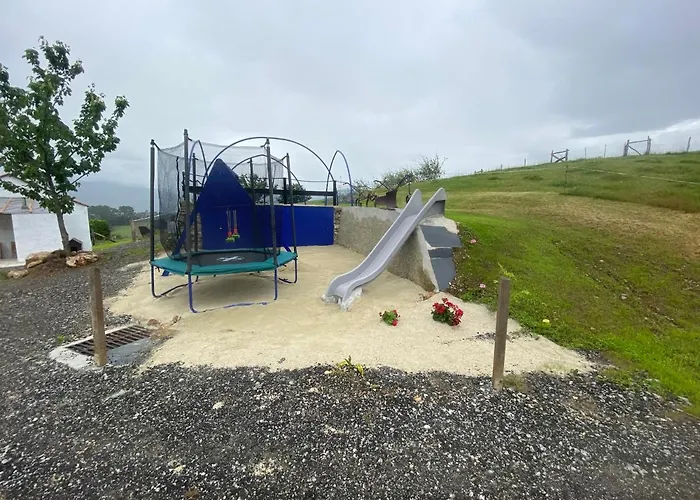 Casa Darivas Дом отдыха Трабада